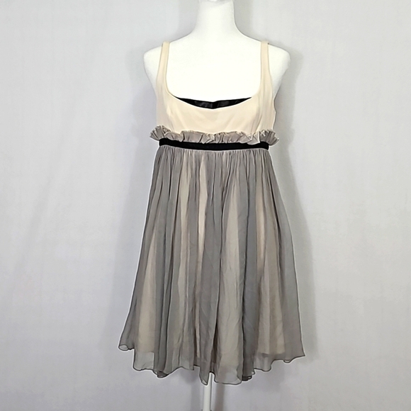 Jay Godfrey 100% Silk Overlay Cream and Gray Babydoll Mini Dress Size 8. - Picture 1 of 8